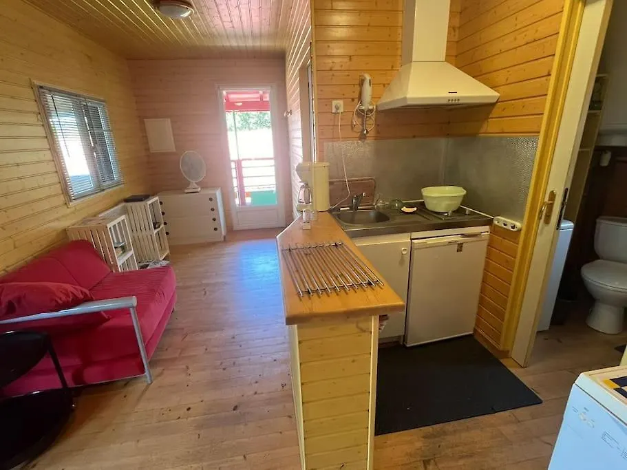 Chalet Les Pieds Dans L'Eau Lacapelle-Viescamp