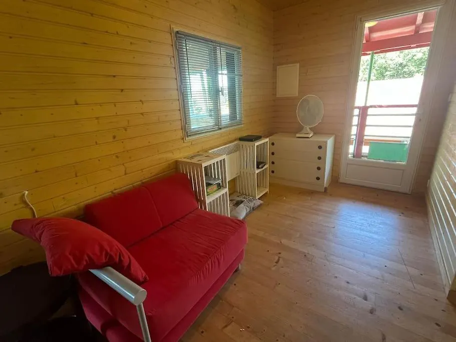 Chalet Les Pieds Dans L'Eau Lacapelle-Viescamp