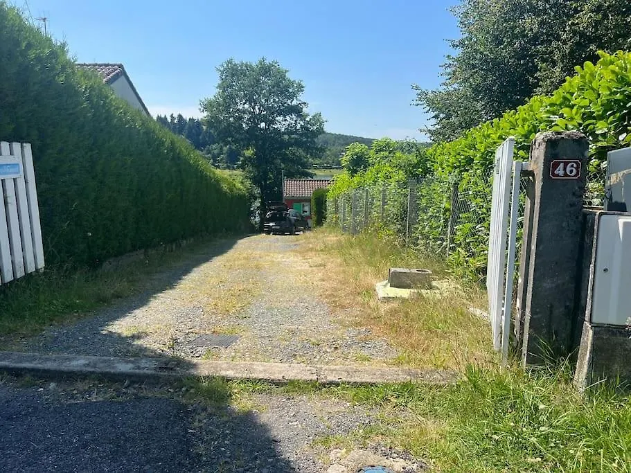 Chalet Les Pieds Dans L'Eau Lacapelle-Viescamp